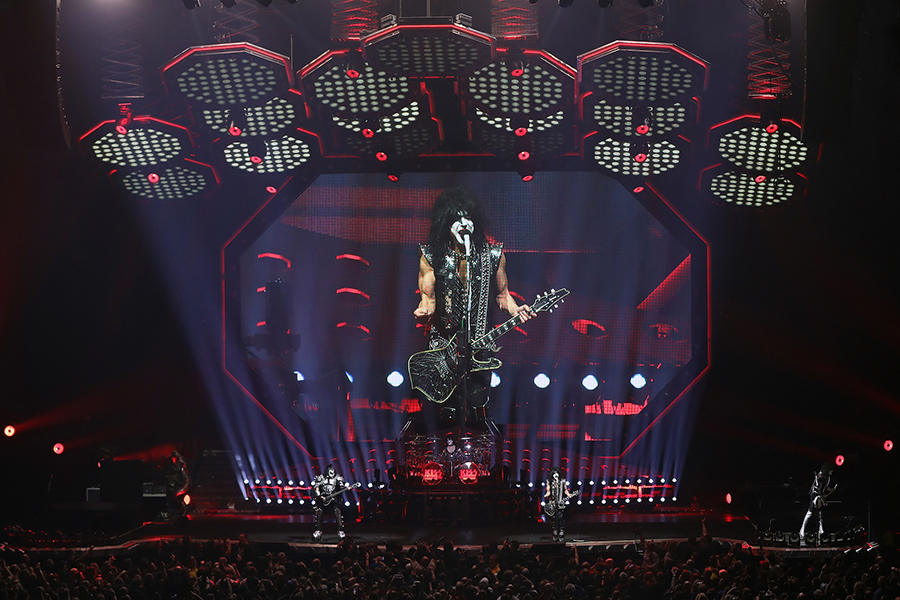 Elation Dartz™ For Kiss “end Of The Road” World Tour Audio Source Inc